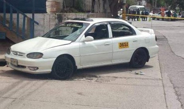 Muere pasajero de taxi y supuesto ladrón en Tegucigalpa