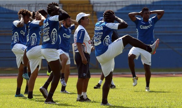Con este once saldrá Honduras mañana contra El Salvador