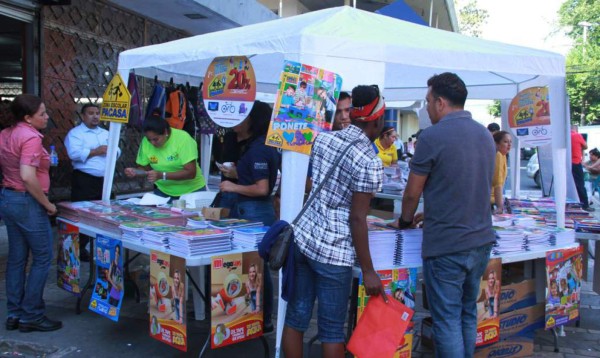 Ferias de útiles serán a finales de enero