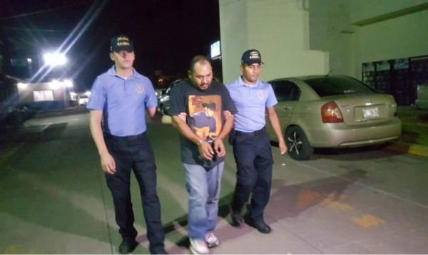 Capturan a taxista por supuesto asalto en contra de una mujer en Tegucigalpa