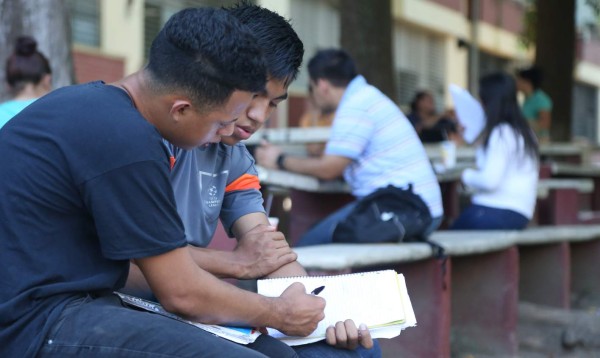 Ofrecen a hondureños opciones de estudio en universidades de 45 países