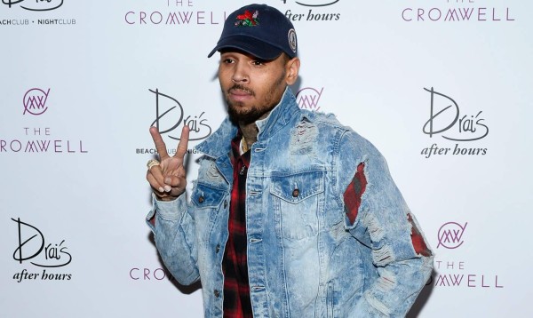 Chris Brown paga 250 mil dólares y sale de la cárcel