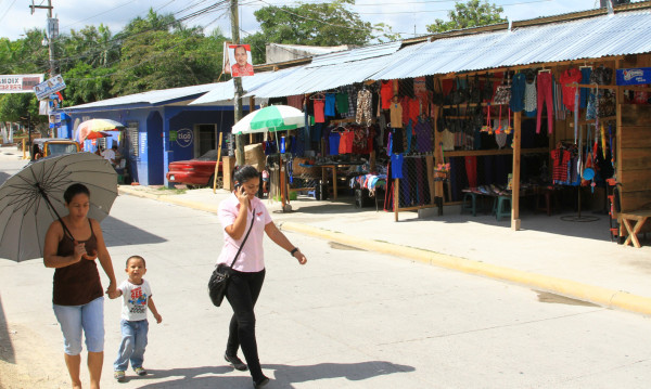 Aumenta zona comercial en Potrerillos