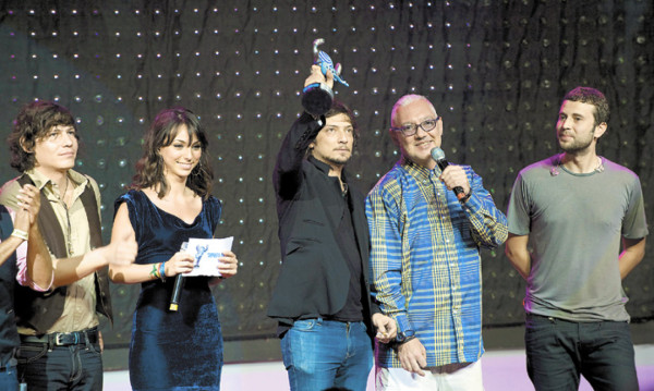 Café Tacvba se lleva dos premios Telehit