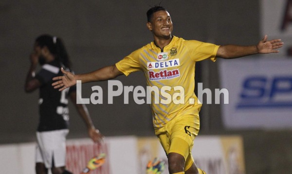 Real España vence al Honduras Progreso y es el nuevo líder