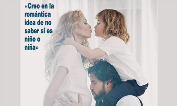 Paulina Rubio espera un niño