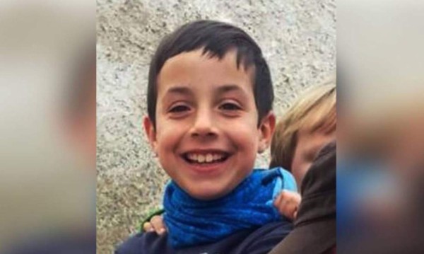 Hallan muerto dentro de maletero de carro a niño de 8 años  