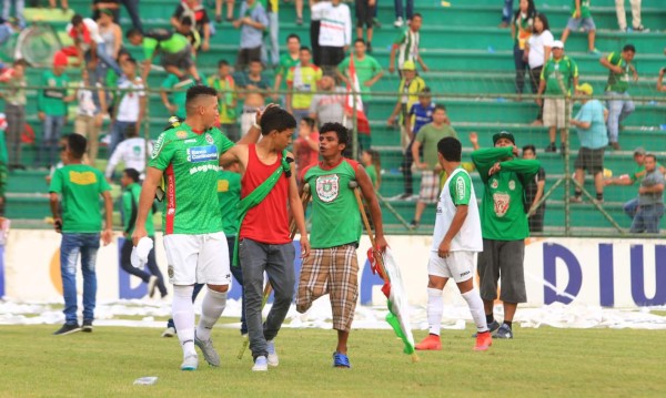 Se repitió la invasión de cancha en el Yankel Rosenthal