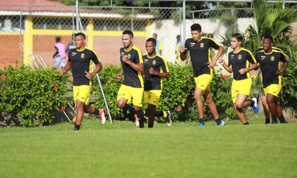 Real España renovó a la totalidad de su plantel y se reporta listo para el Clausura
