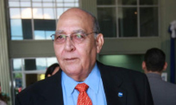 Sepultan a exmagistrado del Tribunal de Cuentas