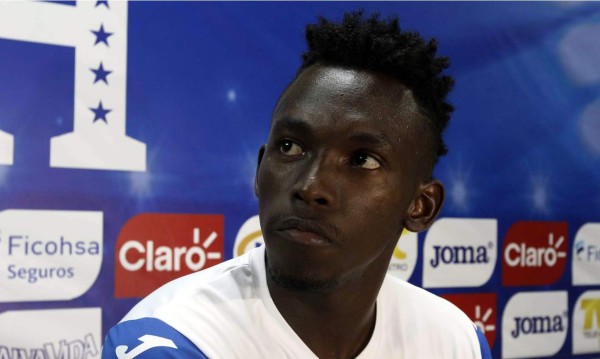 Alberth Elis: 'A muerte estamos con el profesor Pinto'