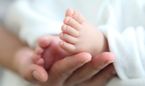 Menor de 11 años violada dio a luz una bebé en Paraguay