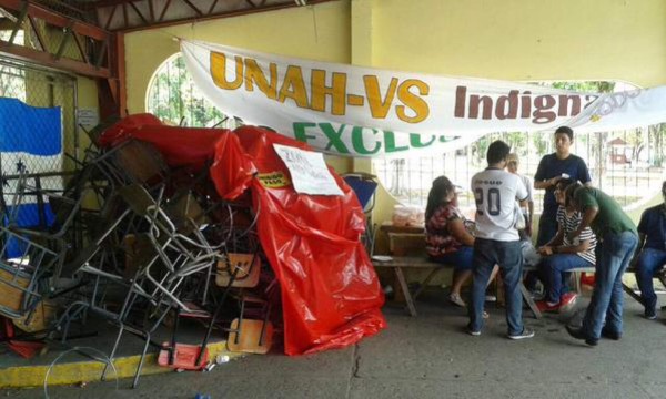 En asamblea deciden hoy si continúan con toma en Unah-vs