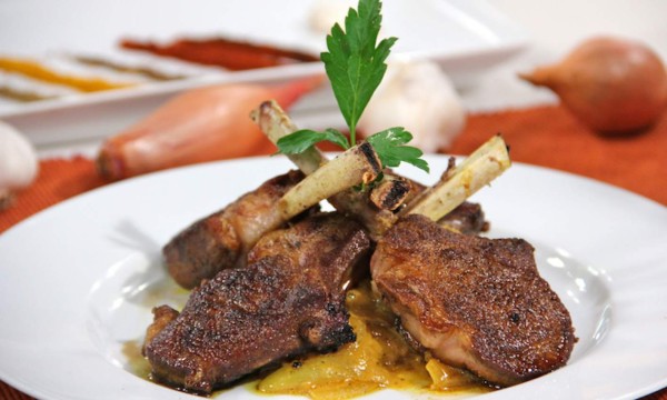 El chef James le pone el sazón a las mañanas