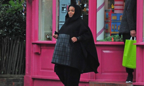 Janet Jackson tiene su primer hijo a los 50 años