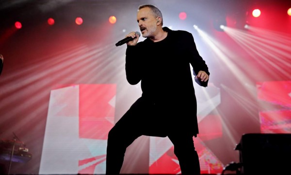 Miguel Bosé causa preocupación tras su extraña aparición en 'La Voz'