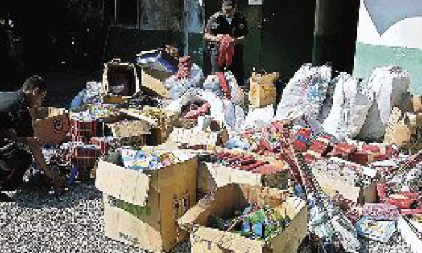 Municipales decomisan 10 toneladas de pólvora