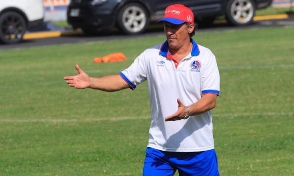 Pedro Troglio sobre rumores de oferta en Argentina: 'No vine para irme a los dos meses'