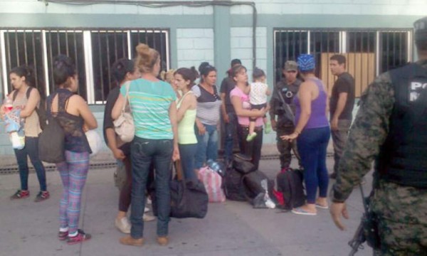 Retenidos 43 inmigrantes cubanos y 3 ecuatorianos