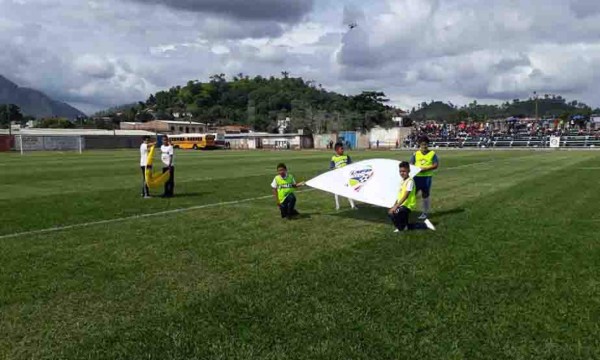 Vida doblega al Real de Minas y asume el liderato del torneo