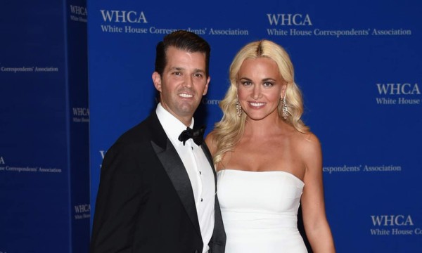 Esposa de Donald Trump Jr. solicita el divorcio
