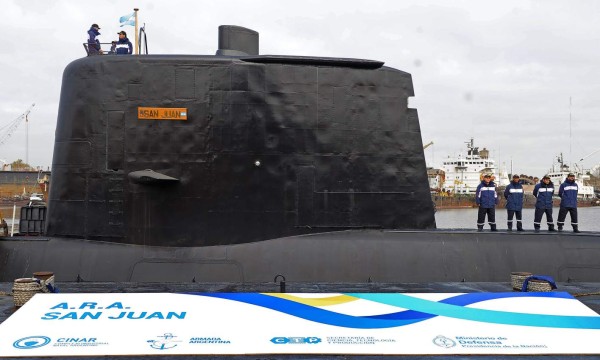 Intensa búsqueda de submarino argentino desaparecido