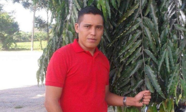 El cadáver del oficial de Policía Gredis Bardales fue encontrados en la aldea El Rincón en la carretera que conduce de Siguatepeque a Jesús de Otoro, Intibucá.