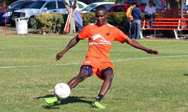 Rubilio Castillo no pierde la esperanza de estar ante El Salvador