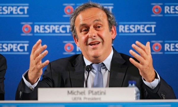 Michel Platini insiste con su propuesta de la 'tarjeta blanca'