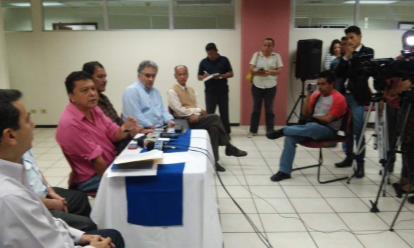 Directivos del RAP suspenden el cobro del 1.5% a sus afiliados