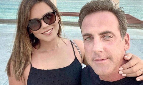 ¡Que romántico! Así fue la boda secreta de Carlos Ponce y Karina Banda