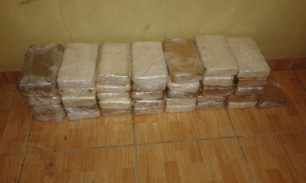 Decomisan 36 kilos de supuesta cocaína en Tocoa, Colón