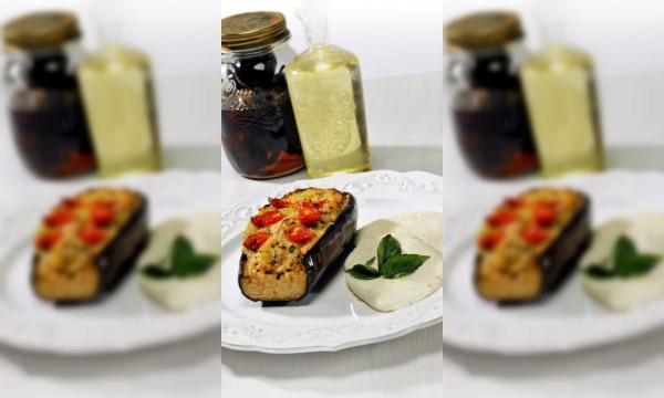 Berenjena rellena con pollo