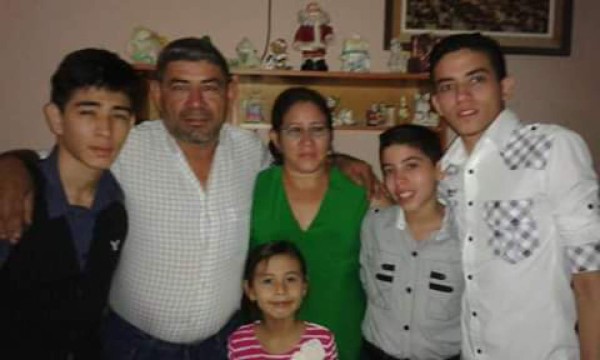 Entre lágrimas y anécdotas recuerdan a extinto estudiante de Medicina