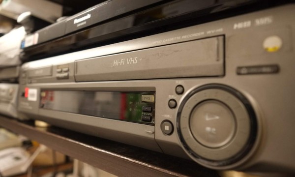 El VHS finalmente dijo adiós en 2016 el cesar su producción la única empresa que todavía los fabricaba.