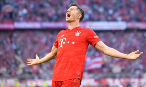 Robert Lewandowski hizo historia en la Bundesliga