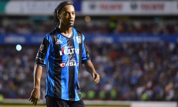 Decepción en afición mexicana con Ronaldinho