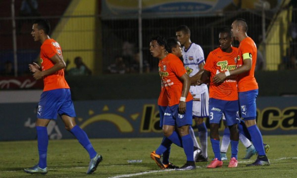 El Honduras Progreso revive y termina de hundir al Victoria