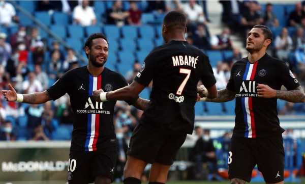 PSG ganó por goleada un amistoso que se jugó con público y con exhibición de Neymar, Mbappe e Icardi