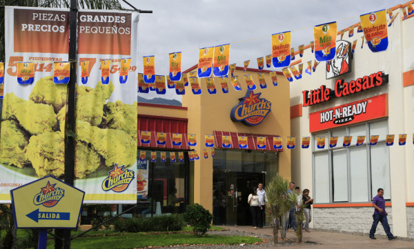 Mañana se come pollo gratis en San Pedro Sula