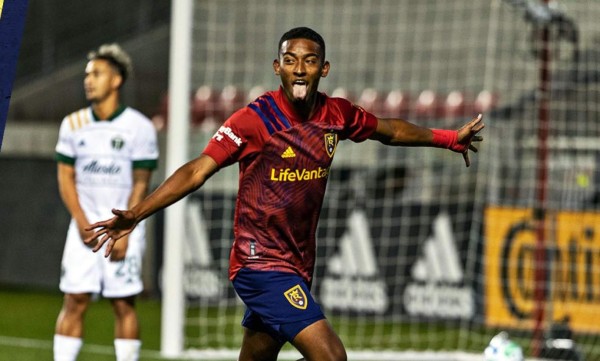 Douglas Martínez abrió el camino de la victoria del Real Salt Lake ante Portland Timbers.