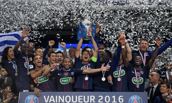 Ibrahimovic brinda una última Copa de Francia al PSG en su adiós