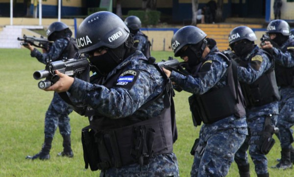 Estancadas 689 investigaciones a policías en la Fiscalía y TSC