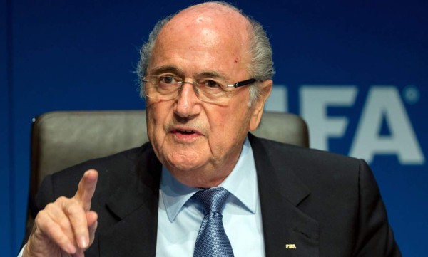 ¿Está Joseph Blatter meditando seguir al frente de la FIFA?