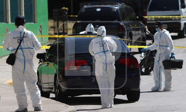 Hallan muerto a conductor de taxi vip en el baúl de su carro en Tegucigalpa