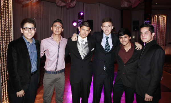 Katherine Chahín cumple quince años