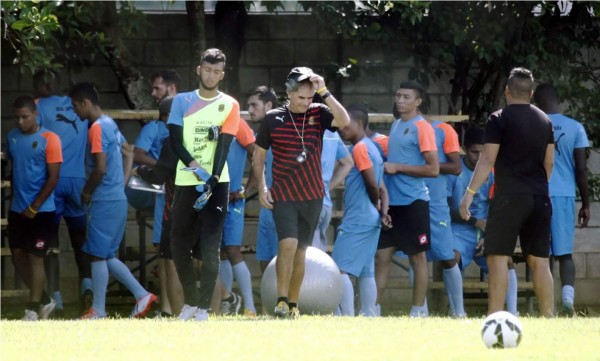 Se despejan dudas, Zanabria dirigió el entrenamiento del Real España