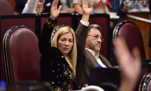 Diputada que propuso toque de queda a mujeres en Veracruz se disculpa