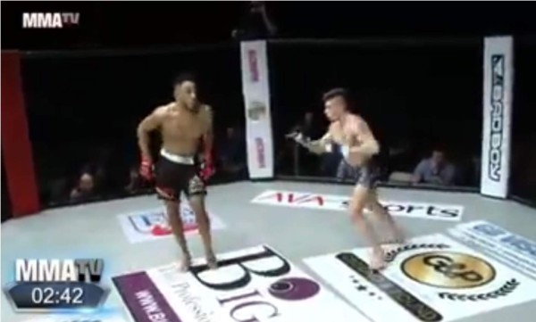 VIDEO: Se burló de su rival en plena pelea de MMA y recibió un duro nocaut