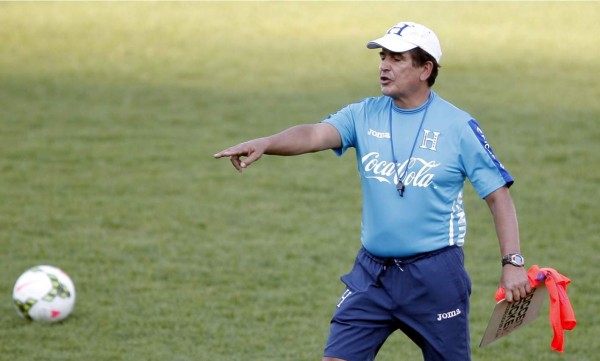 Pinto: 'Marco Vega merece una convocatoria, hay que verlo'